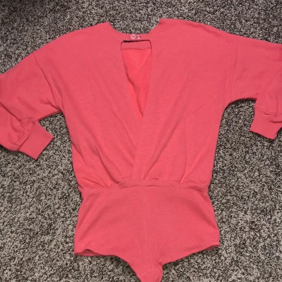 Women's Pink Sweatshirt and Shorts Set - Picture 6 of 11